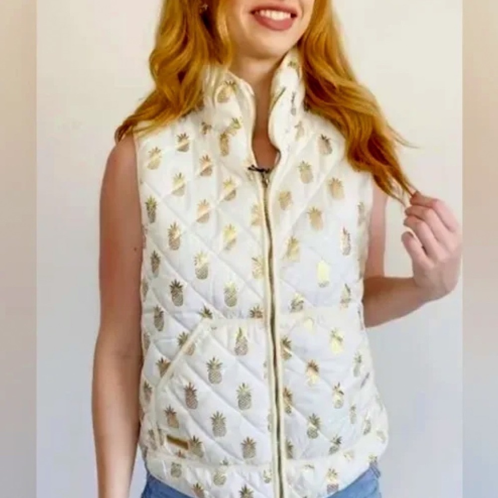 EUC Simply Sourthern Quilted Puffy Puffer Vest Pineapple Metallic Size Small